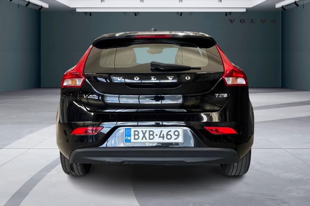 Volvo V40 2019