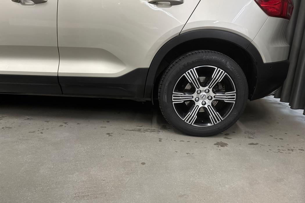 VOLVO XC40 2019