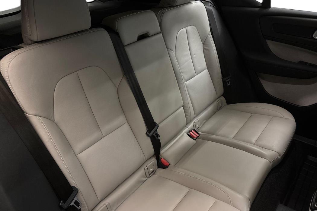 VOLVO XC40 2019
