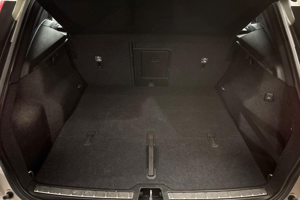 VOLVO XC40 2019