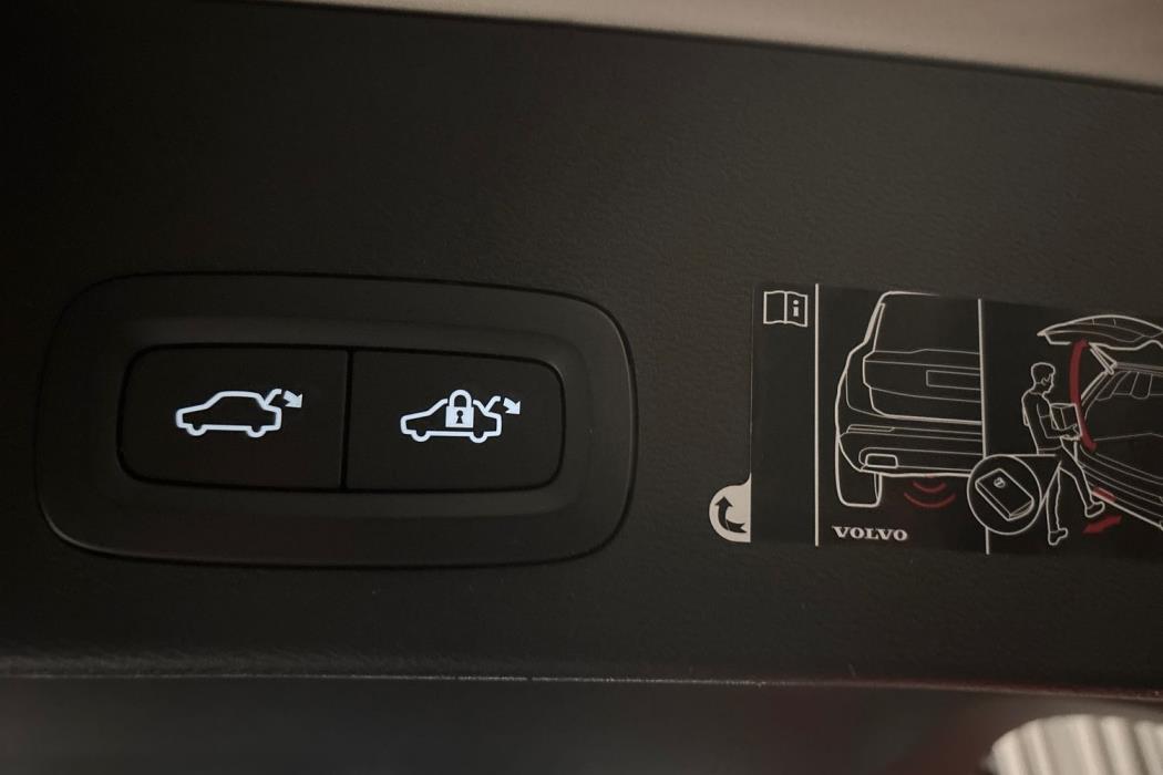 VOLVO XC40 2019
