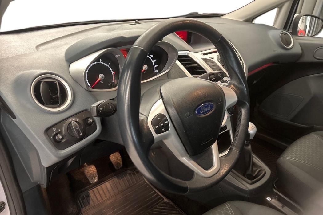 Ford Fiesta 2011