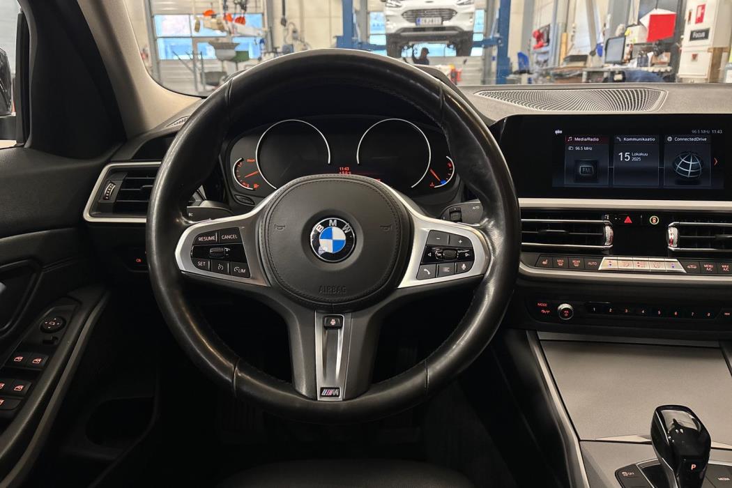 BMW 320 2019