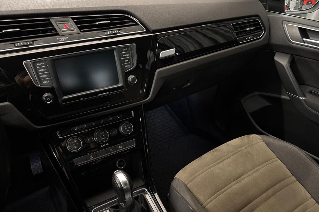 Volkswagen Touran 2016