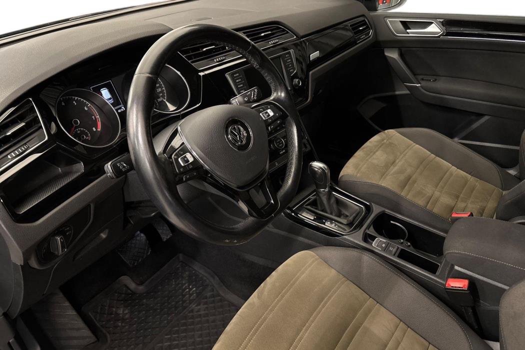Volkswagen Touran 2016
