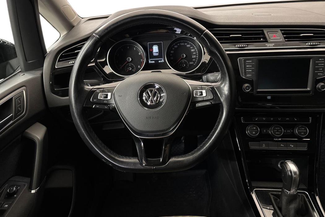 Volkswagen Touran 2016