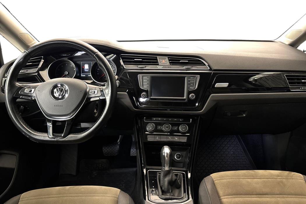 Volkswagen Touran 2016