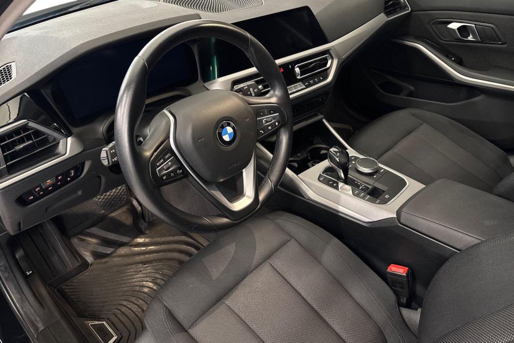 BMW 320 2021