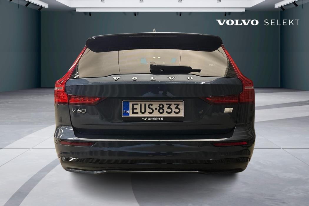 Volvo V60 2024