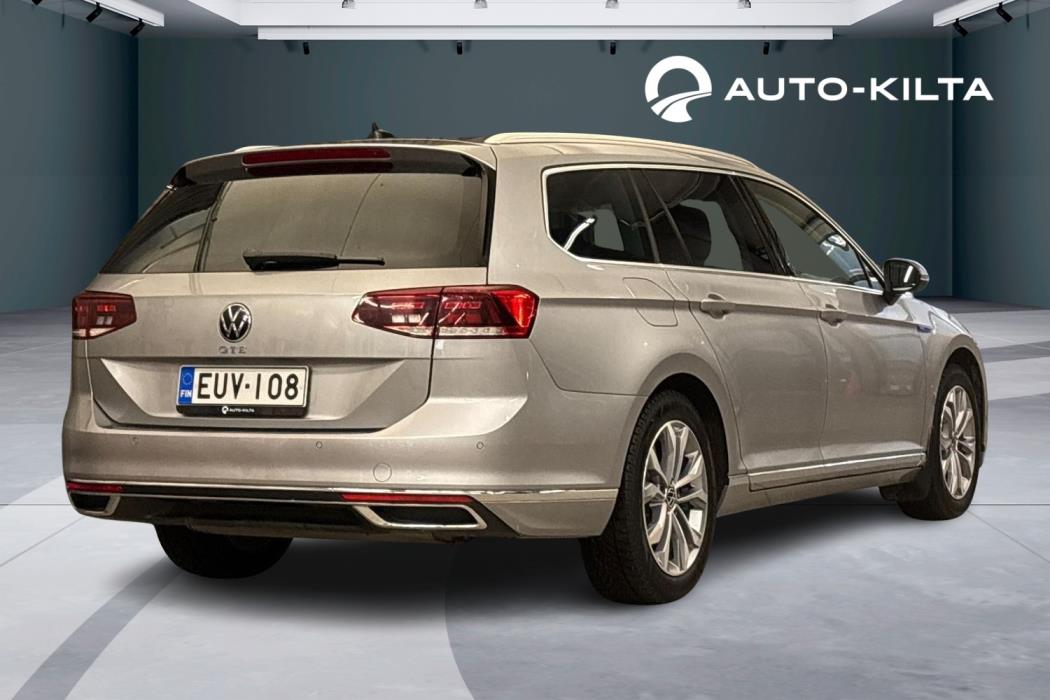 VOLKSWAGEN Passat 2021