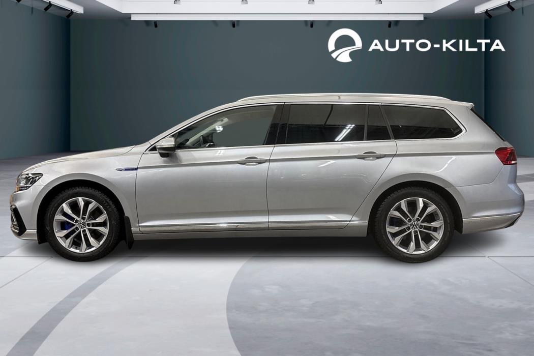 VOLKSWAGEN Passat 2021