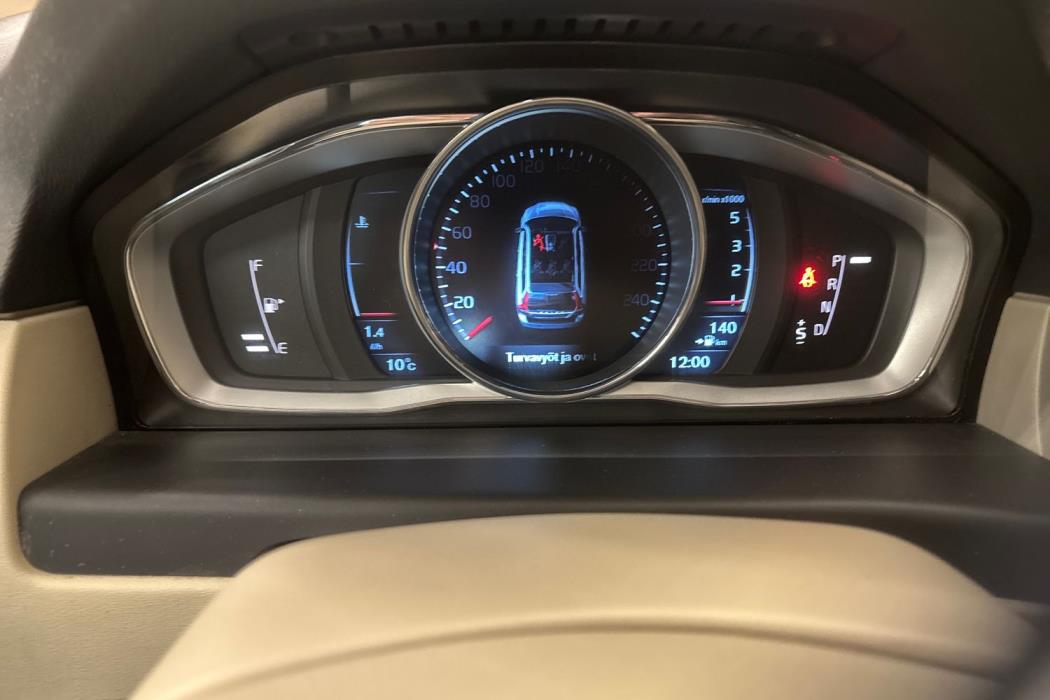Volvo XC70 2015