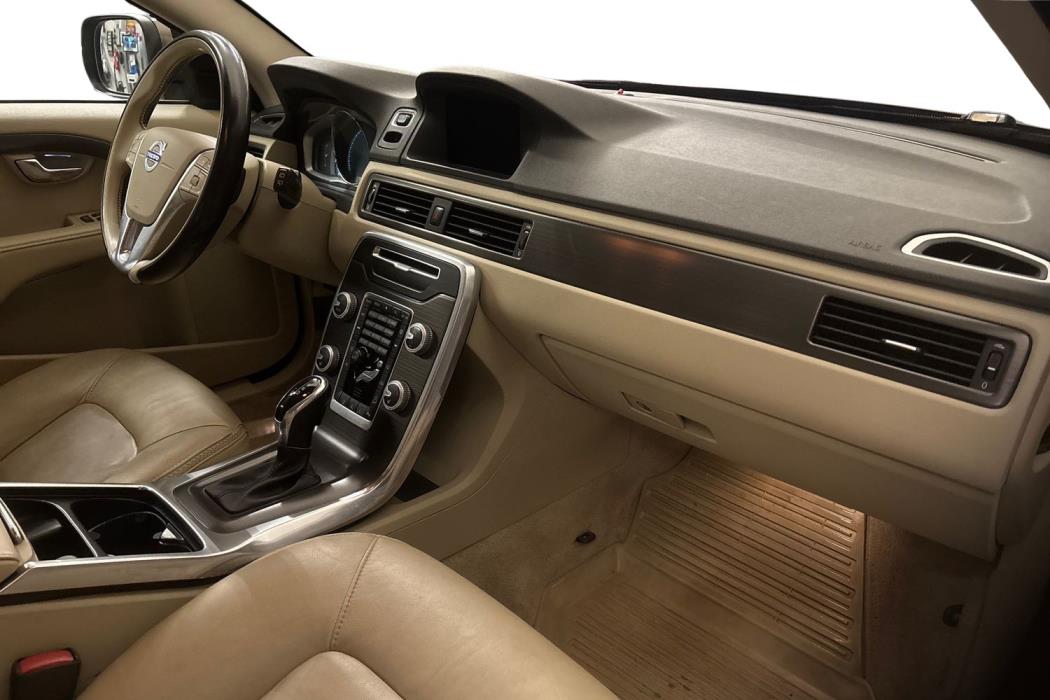 Volvo XC70 2015