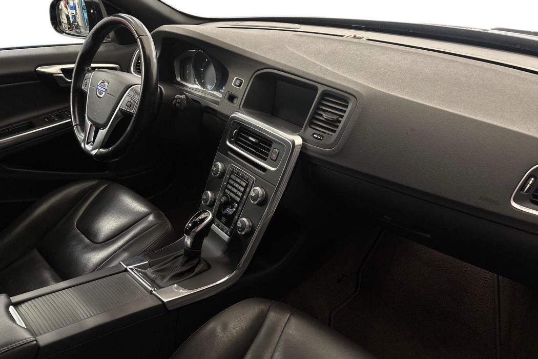 Volvo V60 Cross Country 2017