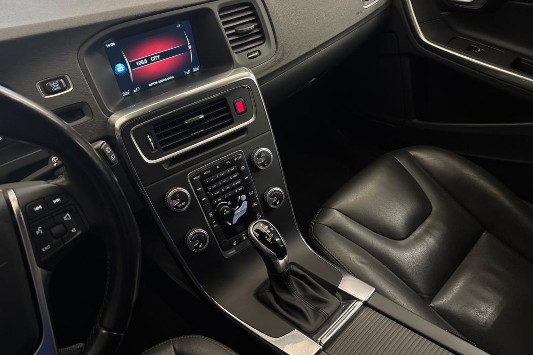 Volvo V60 Cross Country 2017