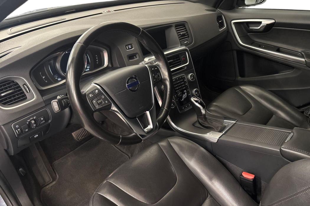 Volvo V60 Cross Country 2017