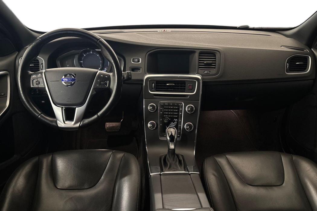 Volvo V60 Cross Country 2017