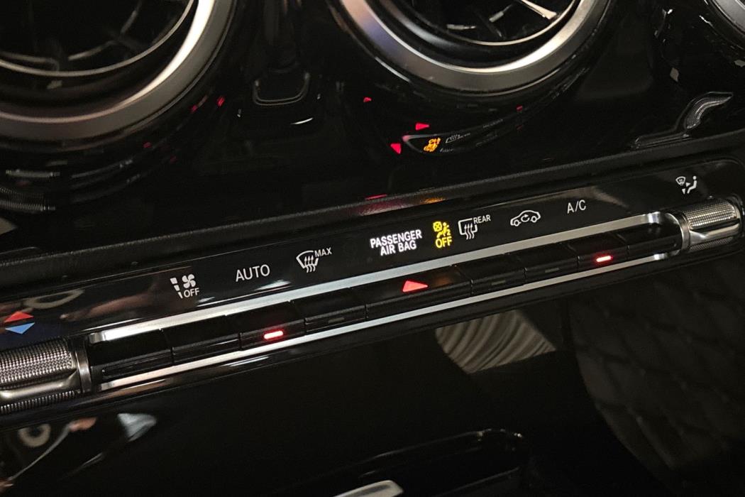 MERCEDES-BENZ A 2019