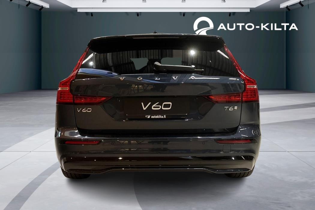 Volvo V60 2025