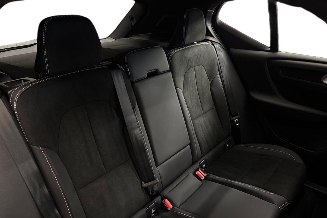 Volvo EX40 2027