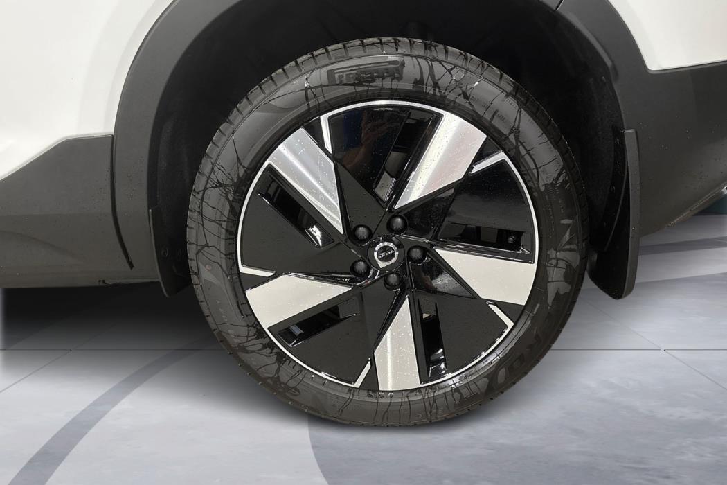 Volvo EX40 2027