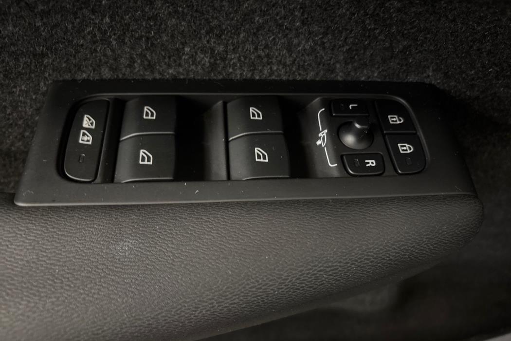 Volvo XC40 2023