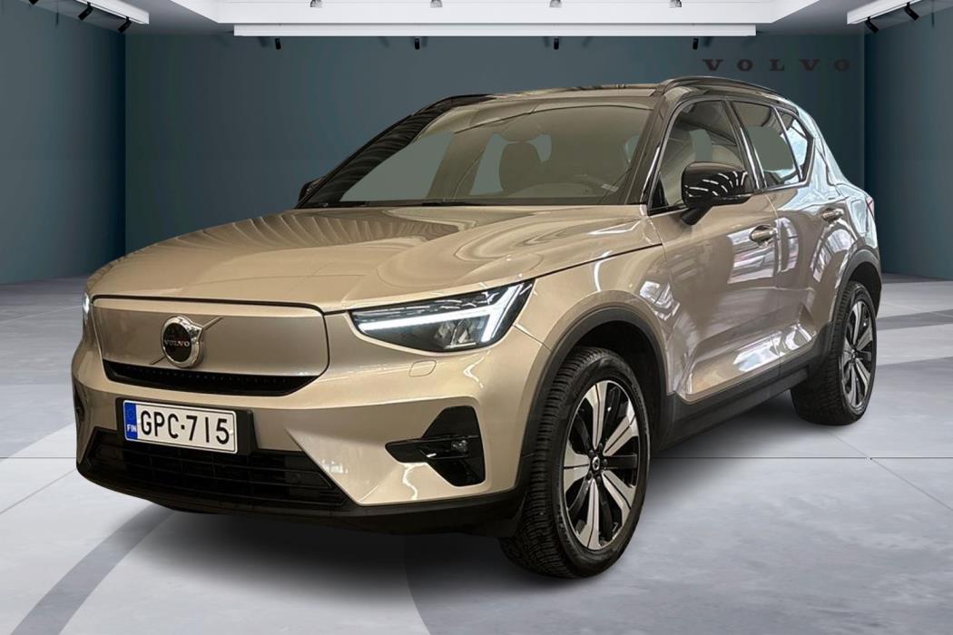 VOLVO XC40 2023