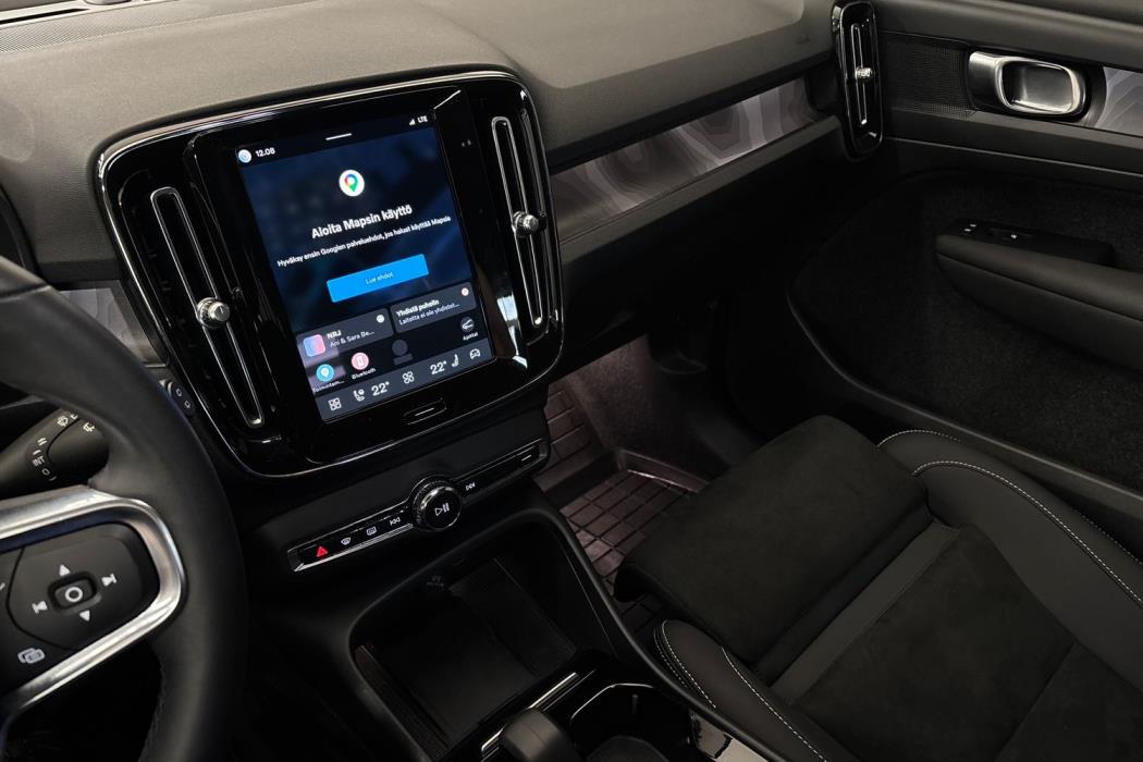 Volvo XC40 2023