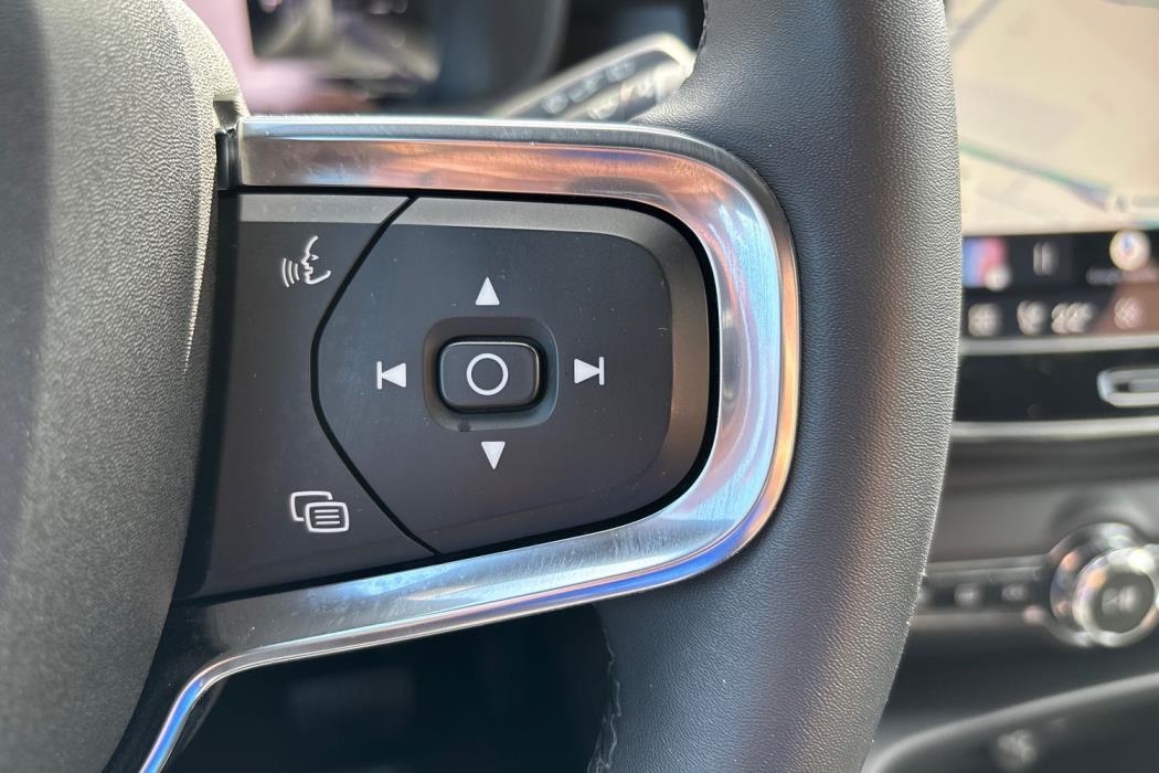 Volvo XC40 2023