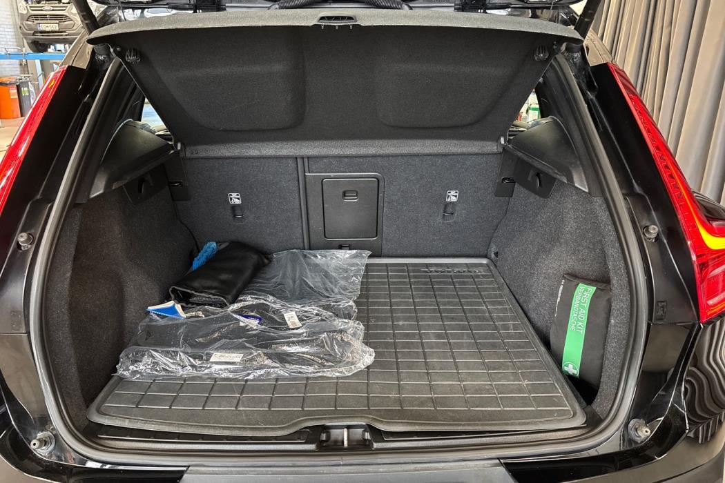 Volvo XC40 2023