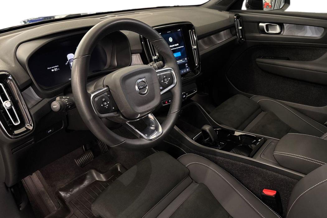Volvo XC40 2023