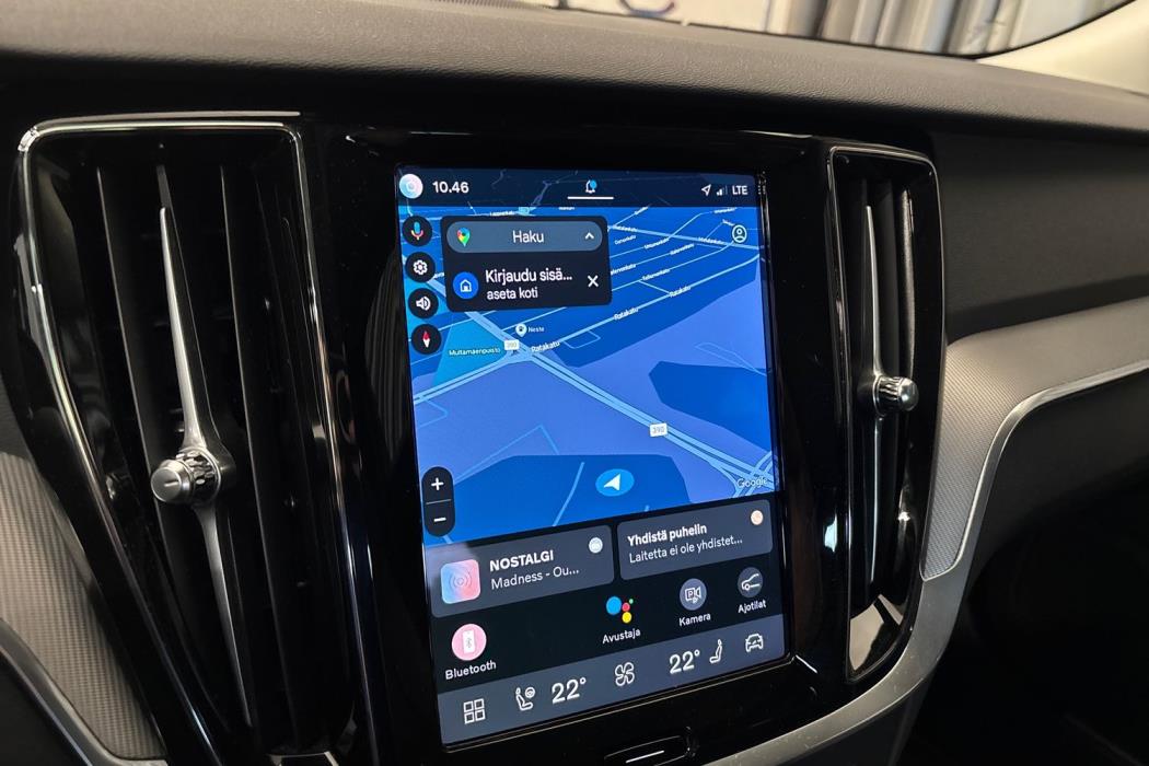 Volvo V60 2024