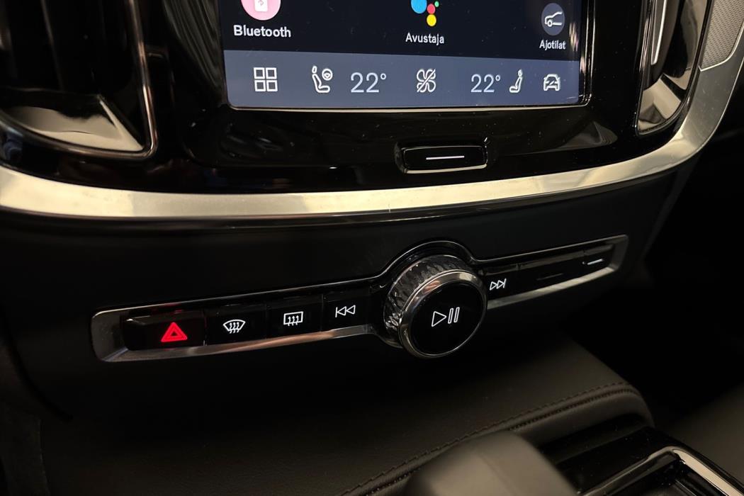 Volvo V60 2024