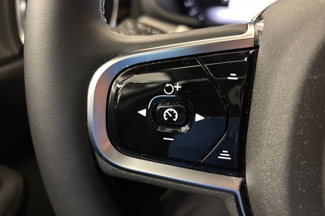Volvo V60 2024