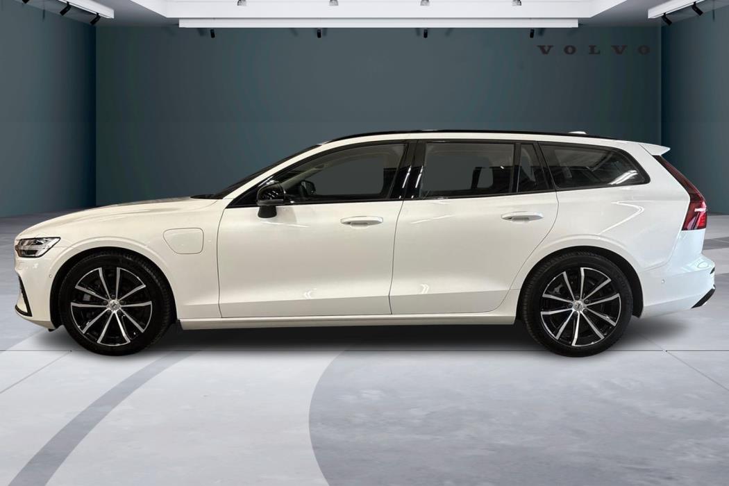 Volvo V60 2024