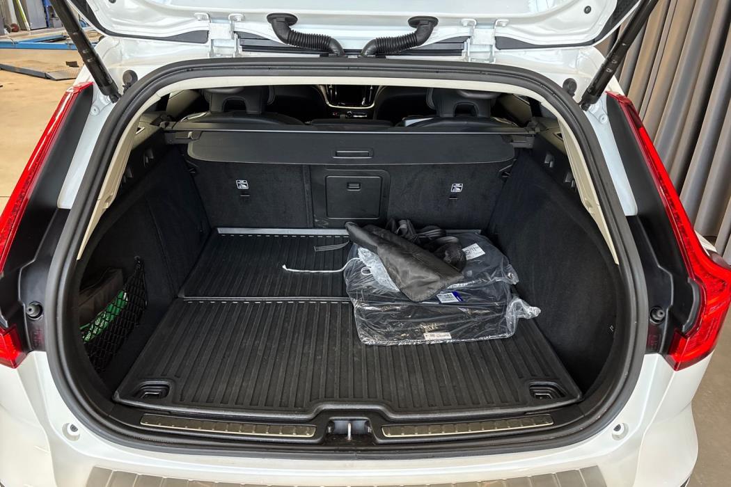Volvo V60 2024