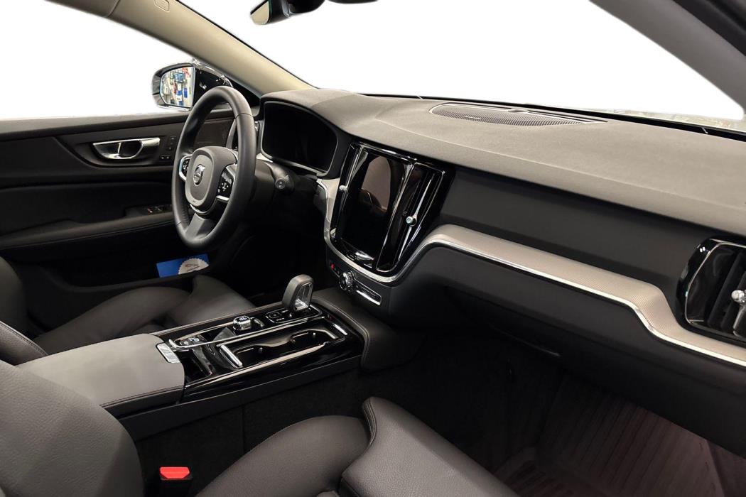 Volvo V60 2024
