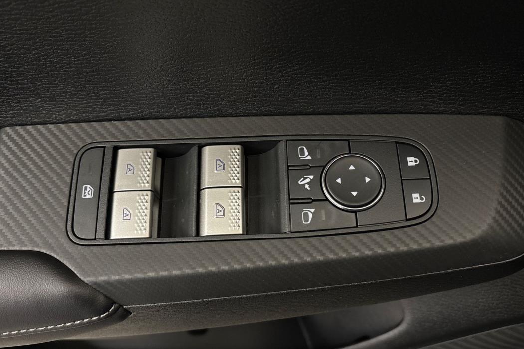 Mitsubishi Outlander 2025