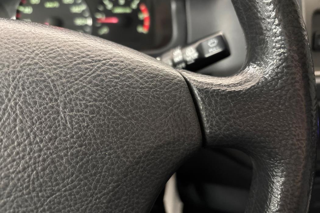 TOYOTA HIACE 2010