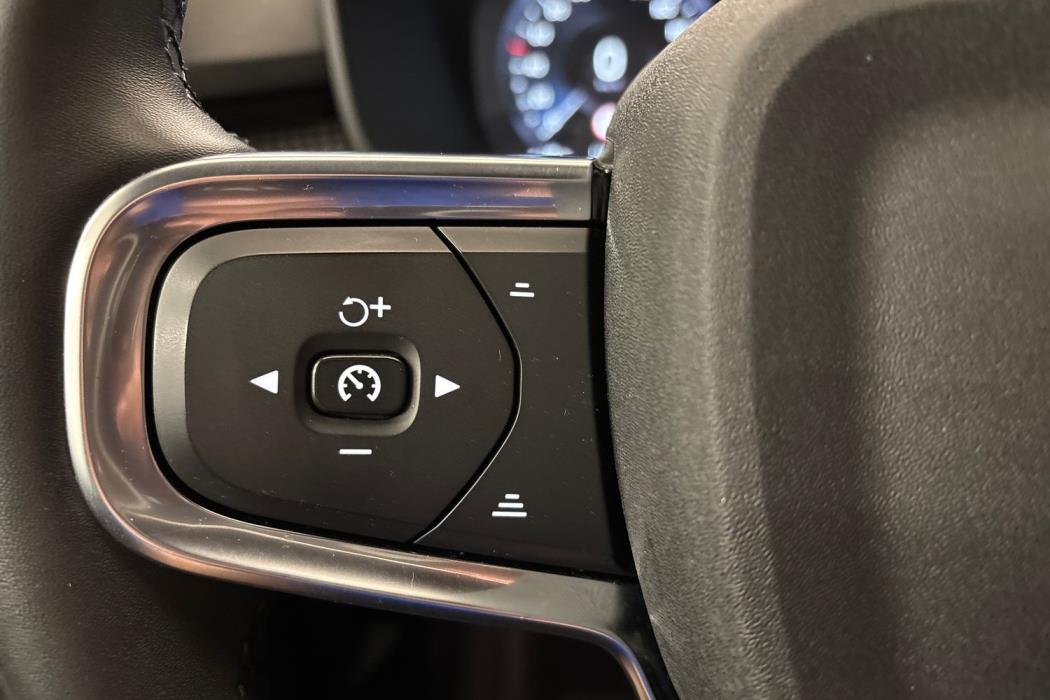 Volvo XC40 2021