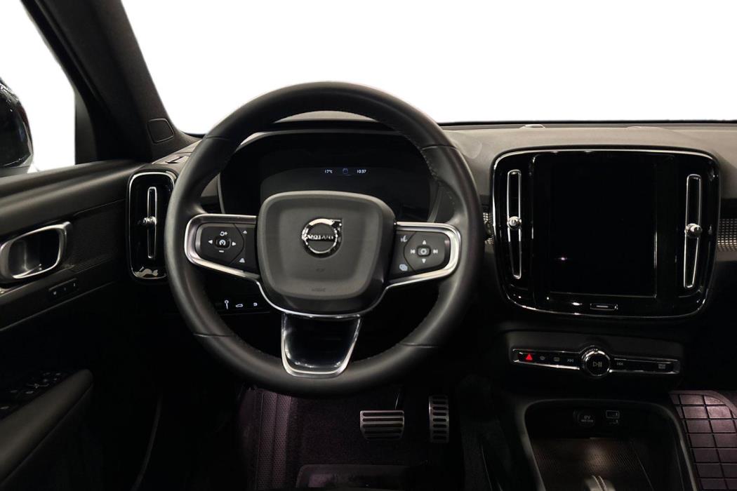 Volvo XC40 2021