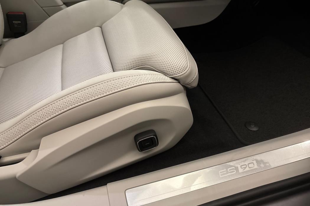 Volvo ES90 2026