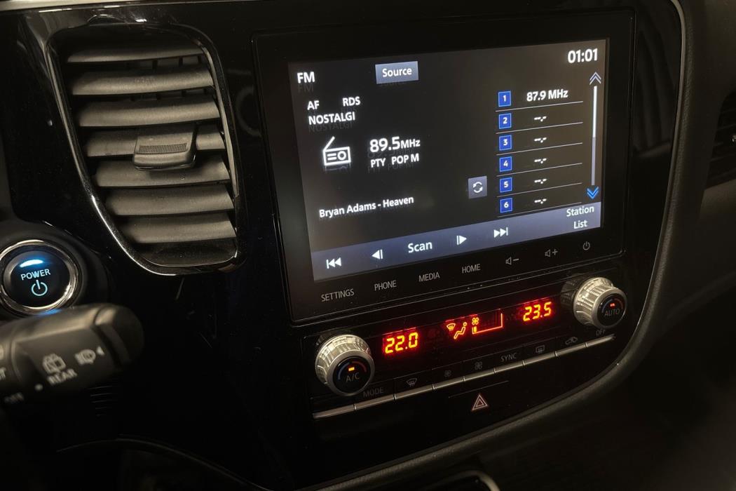 Mitsubishi Outlander PHEV 2019