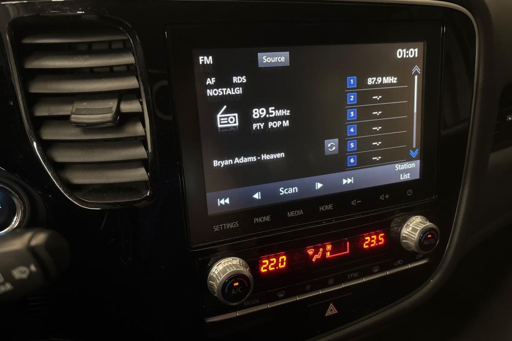 Mitsubishi Outlander PHEV 2019
