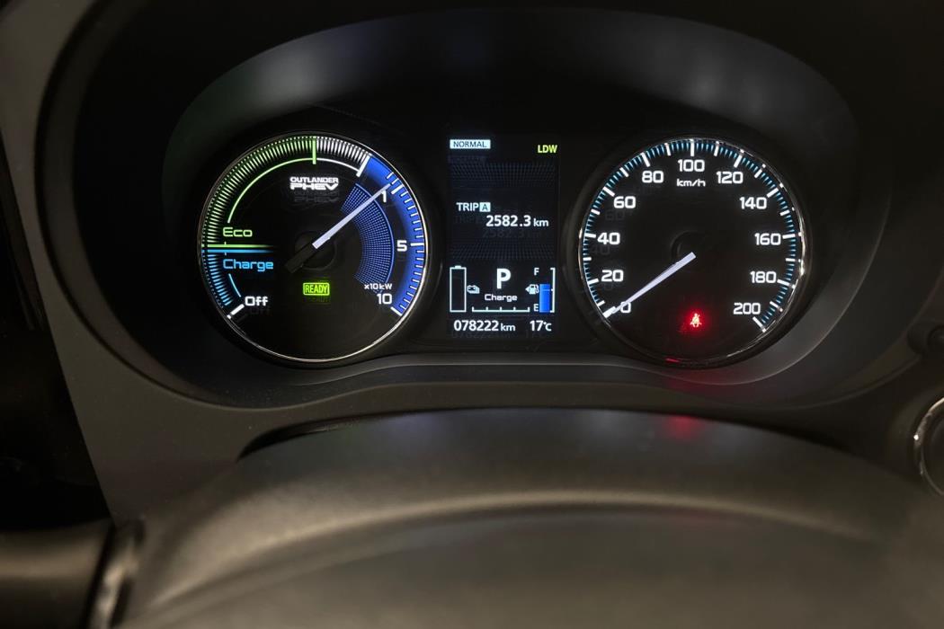 Mitsubishi Outlander PHEV 2019