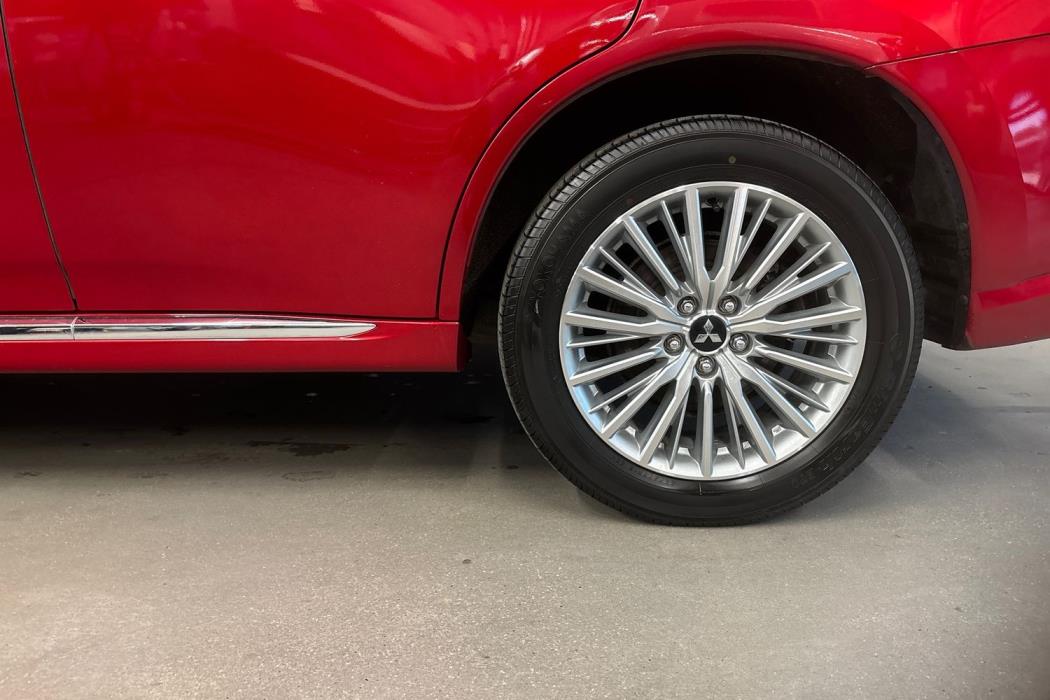 Mitsubishi Outlander PHEV 2019