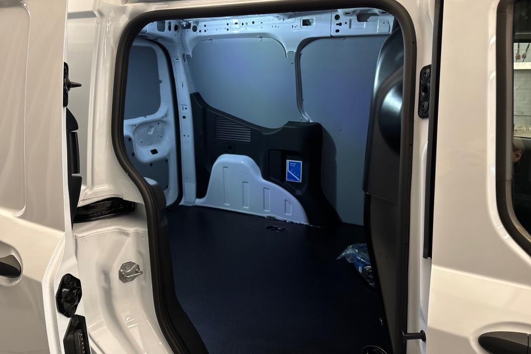 Ford Transit Courier 2025