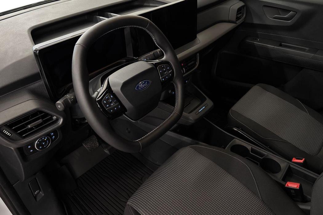 Ford Transit Courier 2025