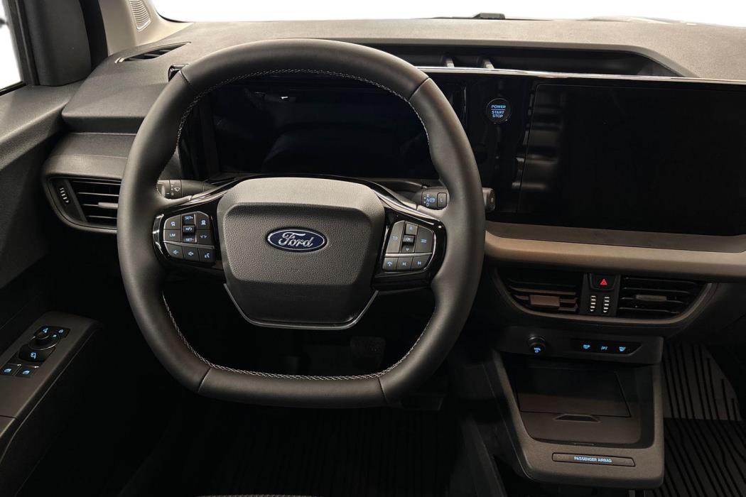 Ford Transit Courier 2025