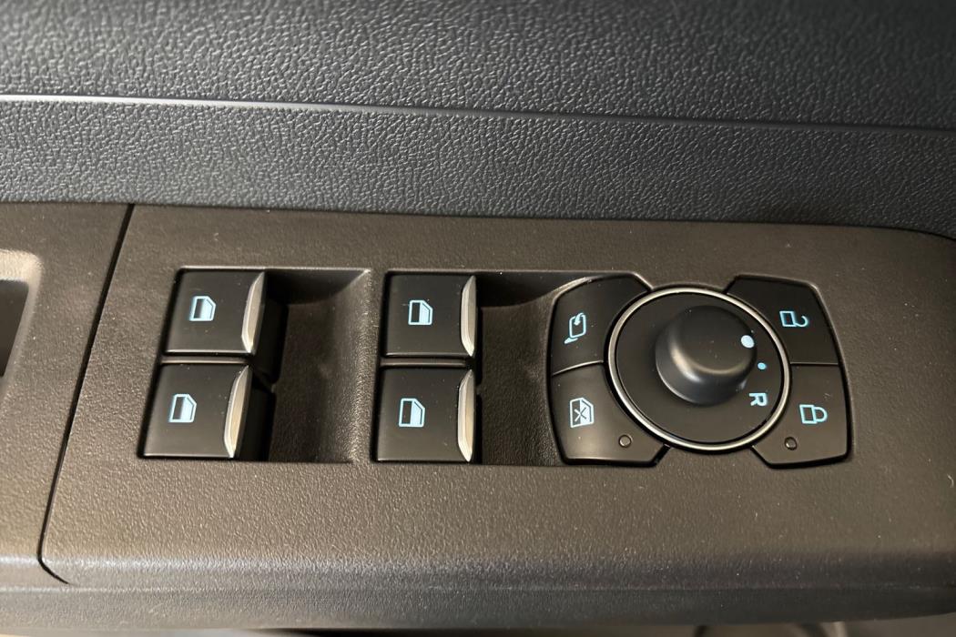Ford Tourneo Courier 2025